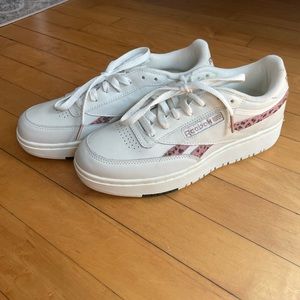 Women’s Reebok Club C Double Platform Casual Shoes, size 9 pink cheetah print.